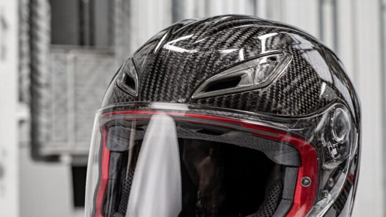 Advanced Protective Gear and Helmet Architecture Guide for Tropical Riding